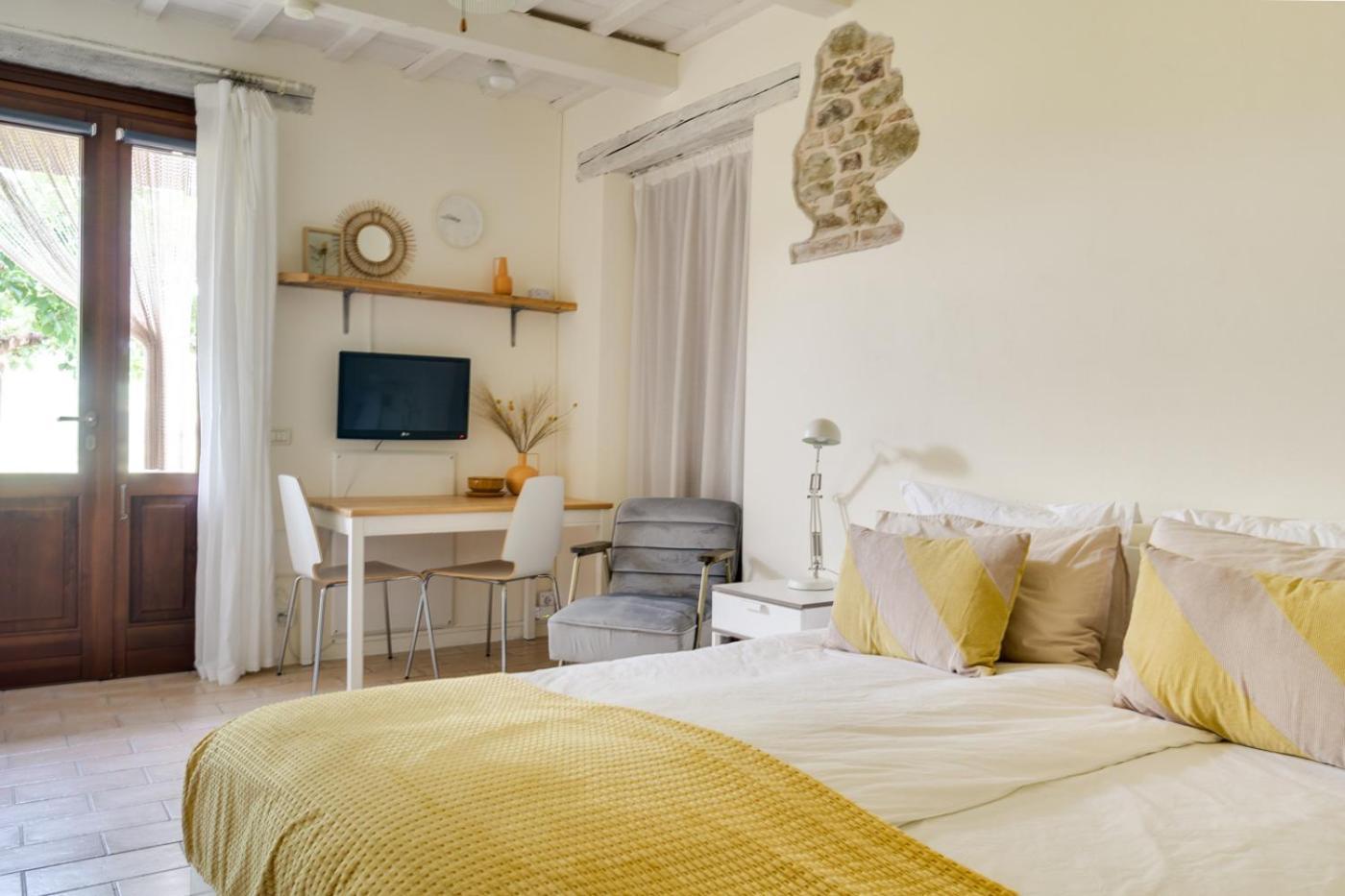 Rosa Nel Pozzo Apartments And B&B San Pietro  Buitenkant foto