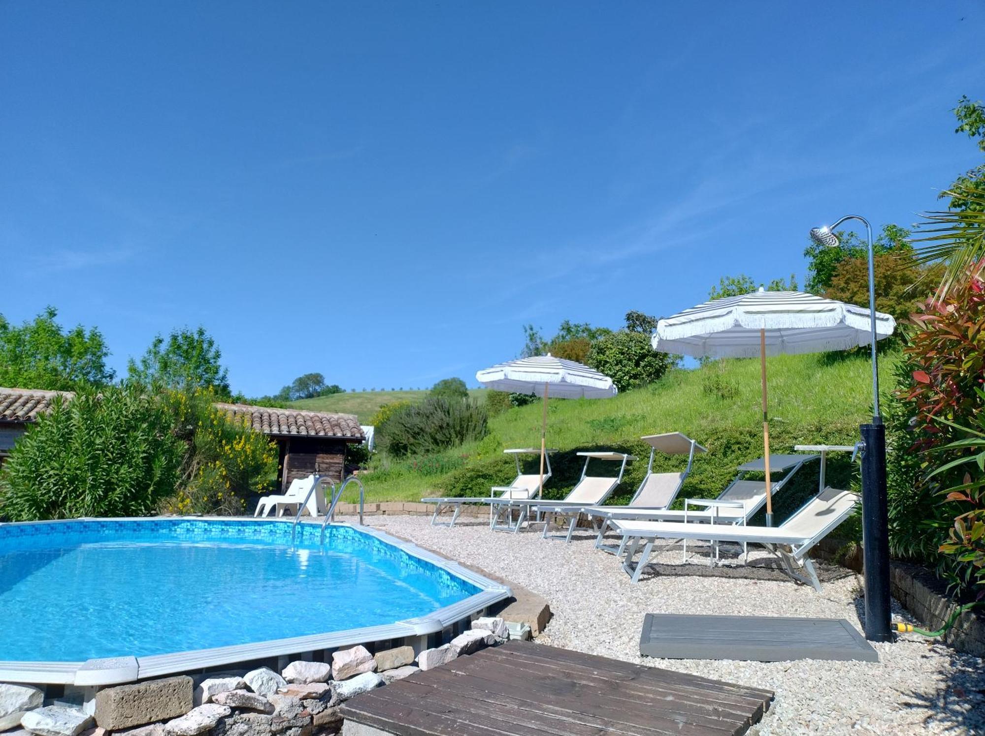 Rosa Nel Pozzo Apartments And B&B San Pietro  Buitenkant foto
