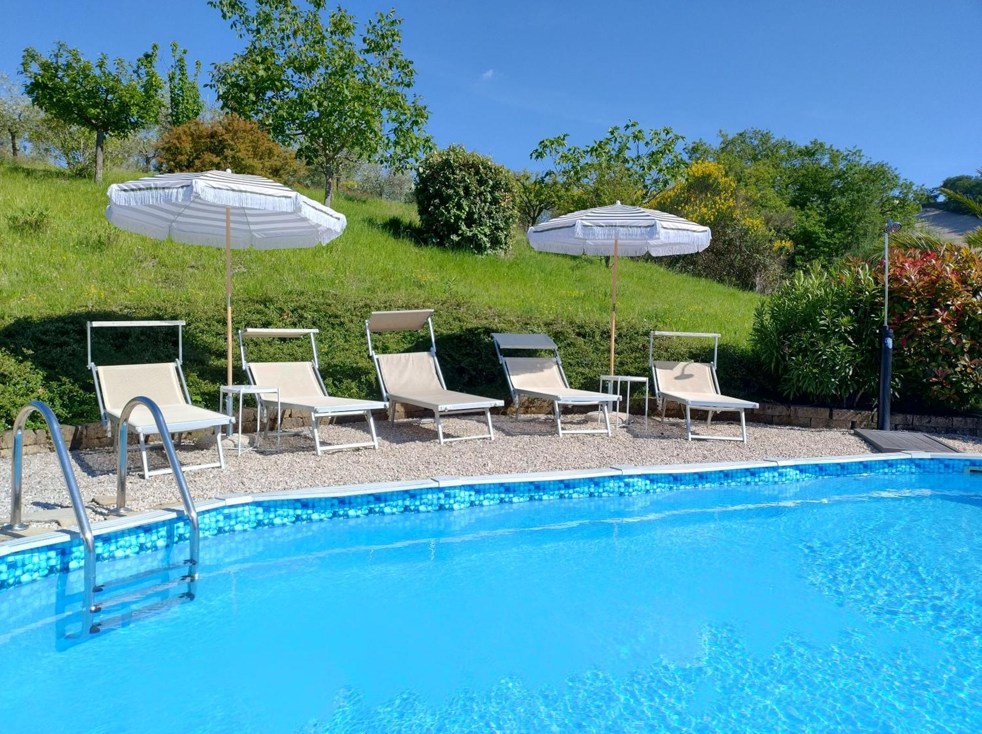 Rosa Nel Pozzo Apartments And B&B San Pietro  Buitenkant foto