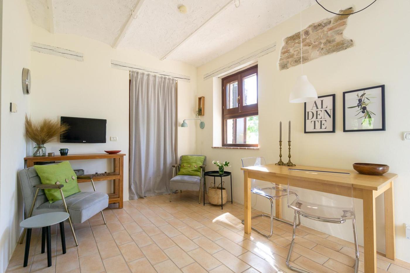 Rosa Nel Pozzo Apartments And B&B San Pietro  Buitenkant foto