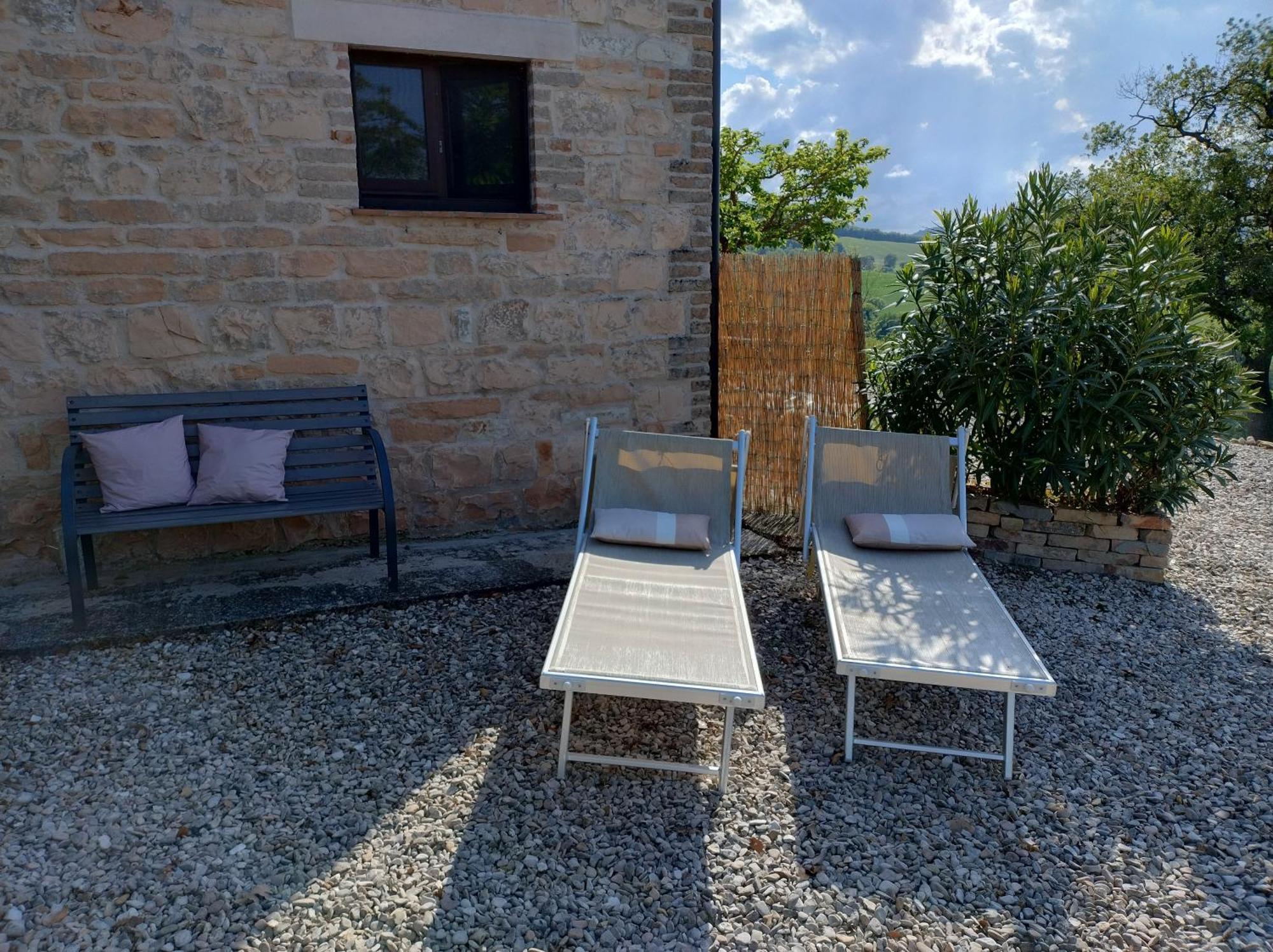 Rosa Nel Pozzo Apartments And B&B San Pietro  Buitenkant foto